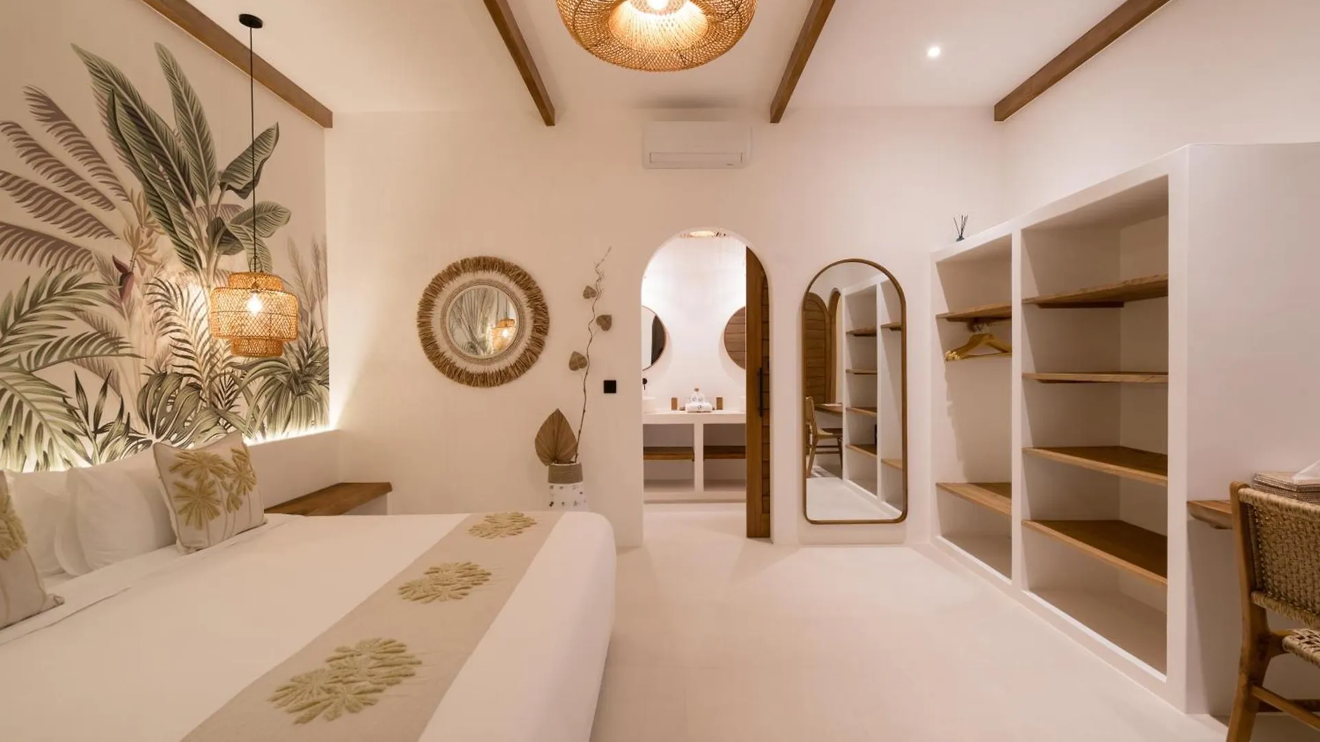 Villa Casa Gaia 5 By Balisuperhost Kerobokan  Indonesia